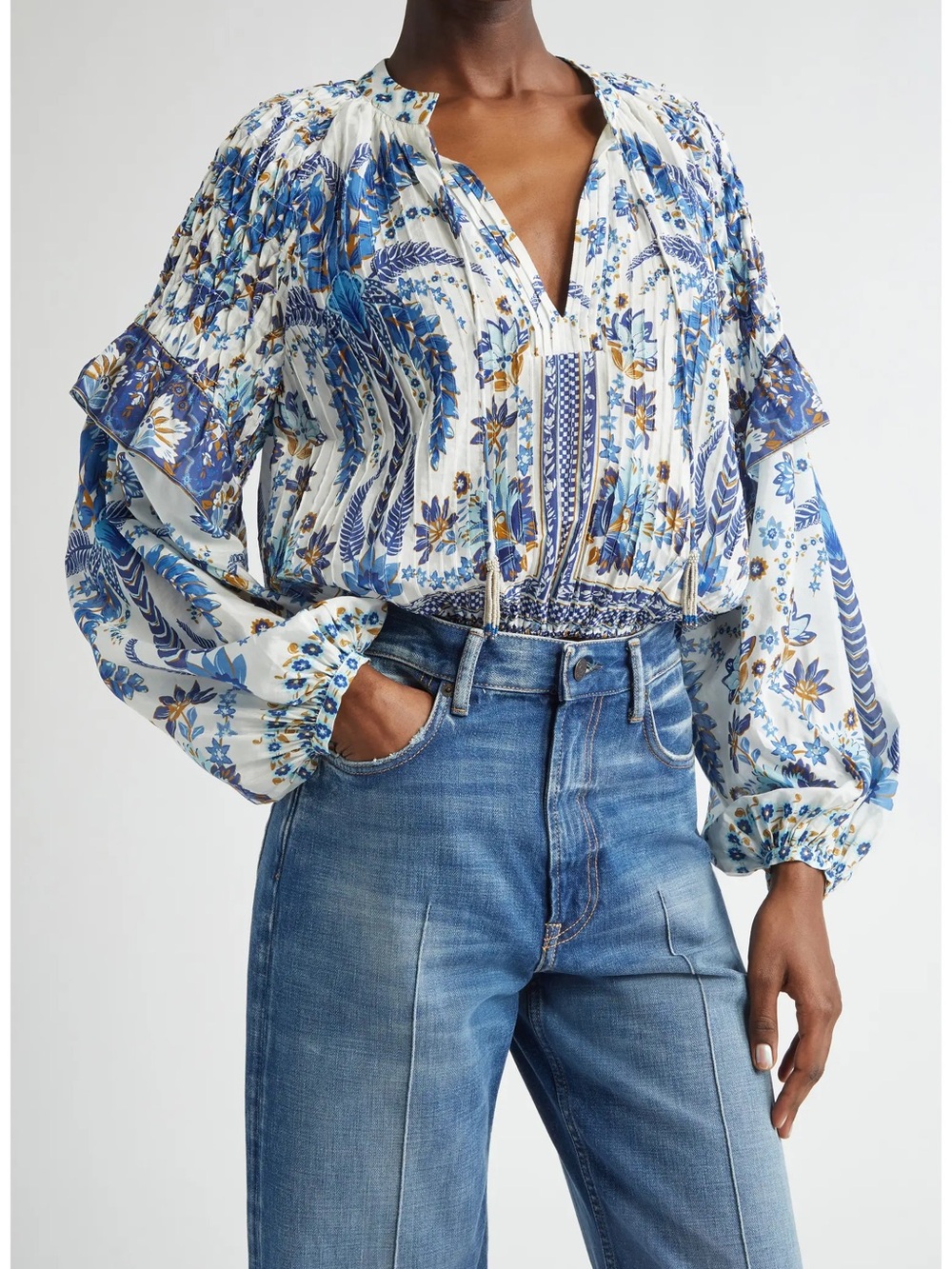 FARM Rio Ana Tapestry White & Blue Floral Smocked Peasant Blouse - Picture 1 of 7